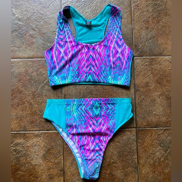 freedom rave wear Tops - FREEDOM RAVE WEAR NWOT - Retired Print